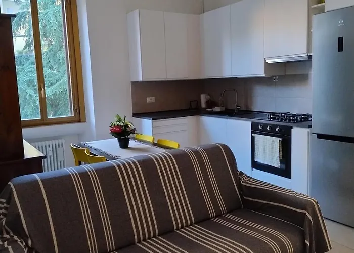 Renovated Apartment Near Metro And Station - Bnb Laurana